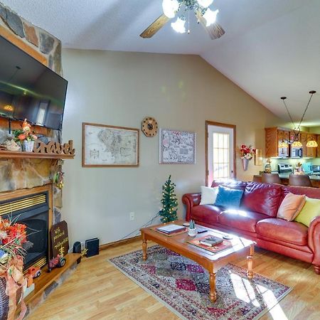 Burnside Resort Cabin With Hot Tub And Outdoor Spots! Luaran gambar