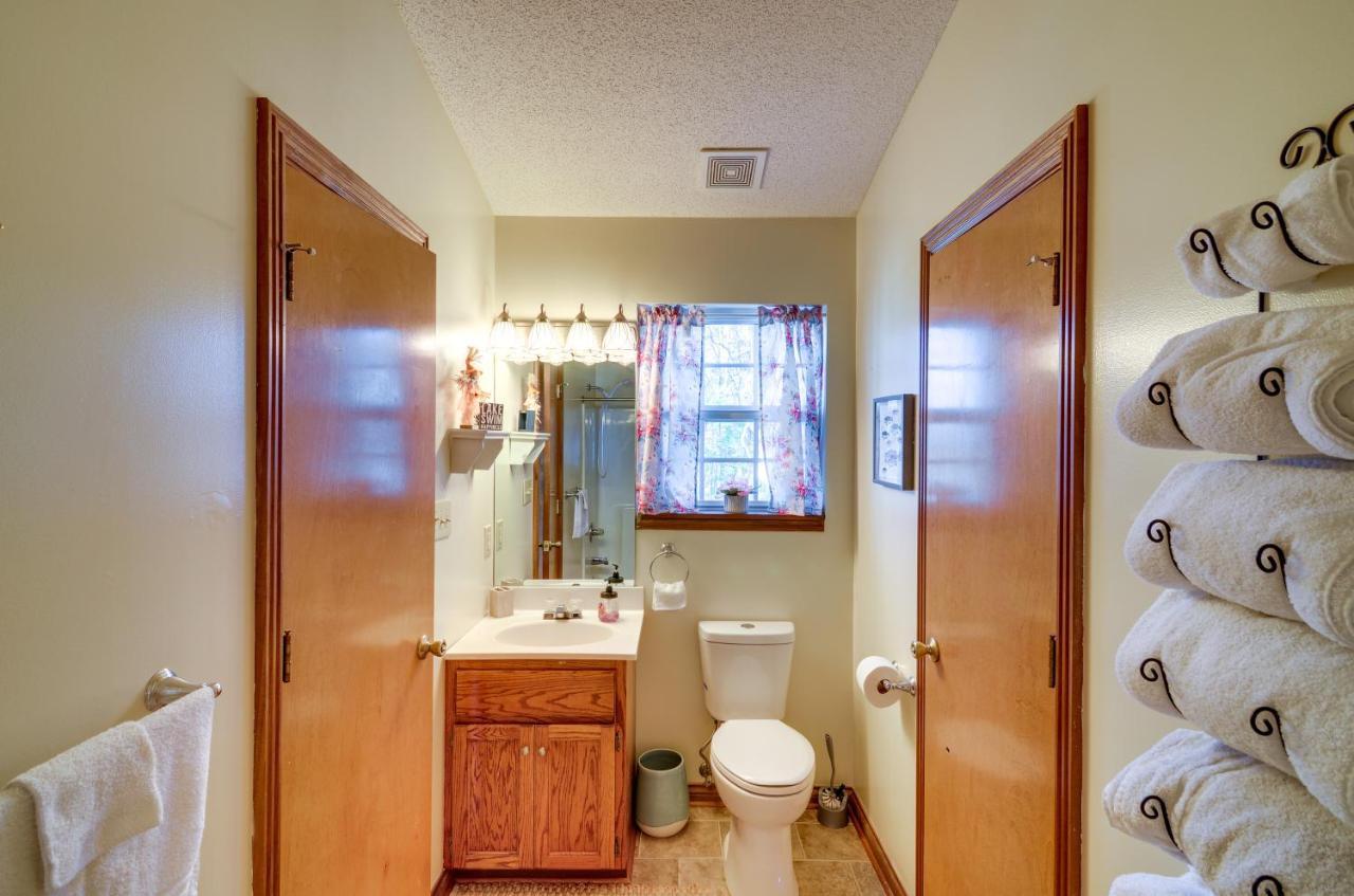 Burnside Resort Cabin With Hot Tub And Outdoor Spots! Luaran gambar